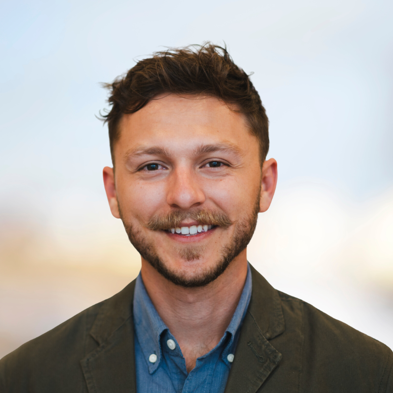 Alex Michaels headshot